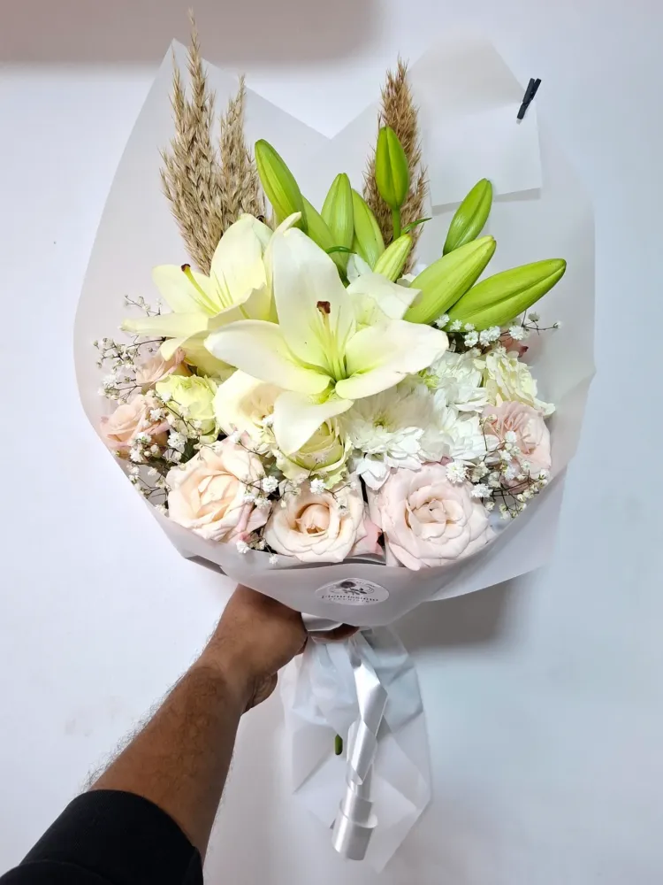 Passion Bouquet 2 view 3